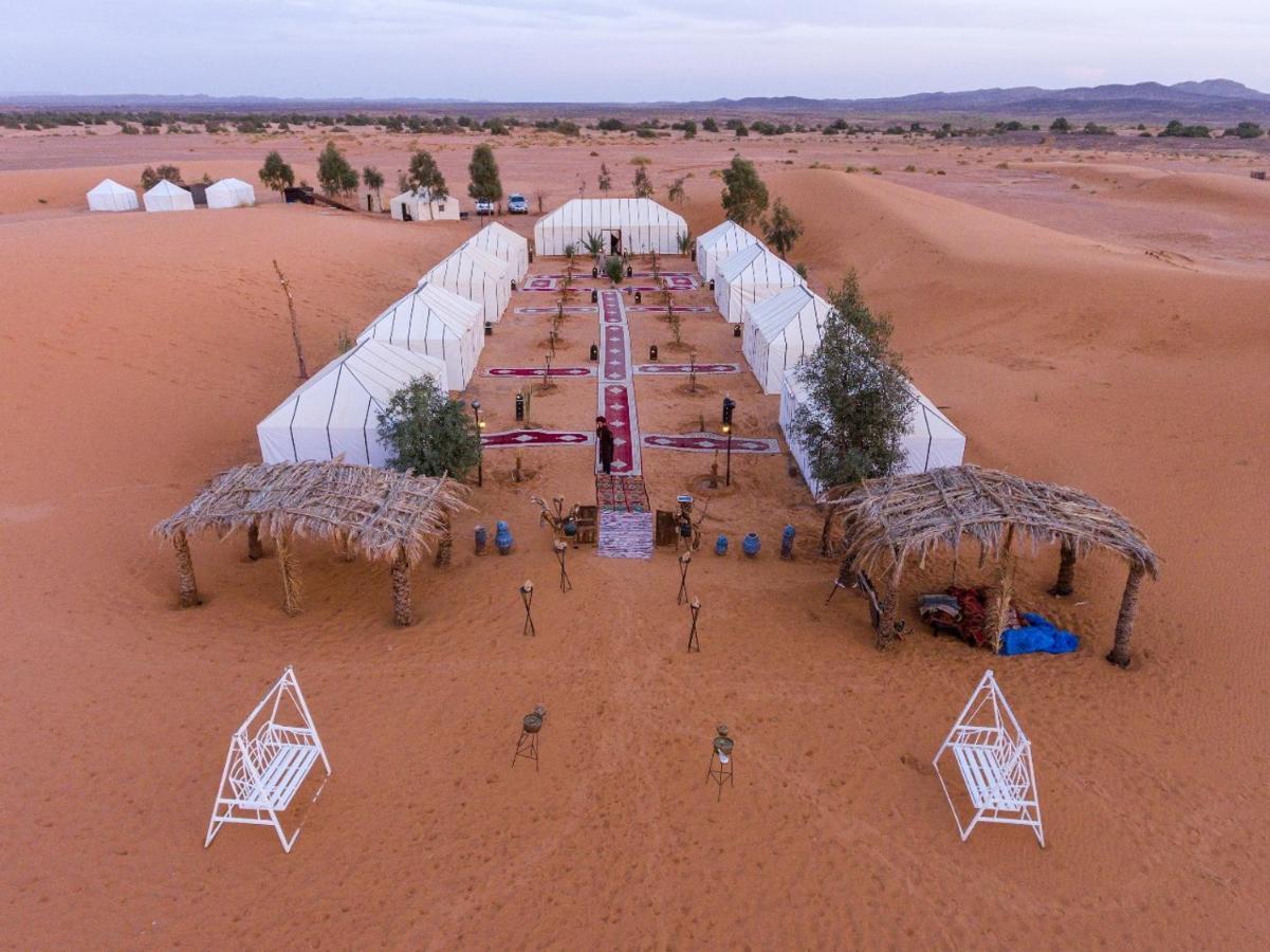Luxury Traditional Tent Camp 梅尔祖卡 外观 照片