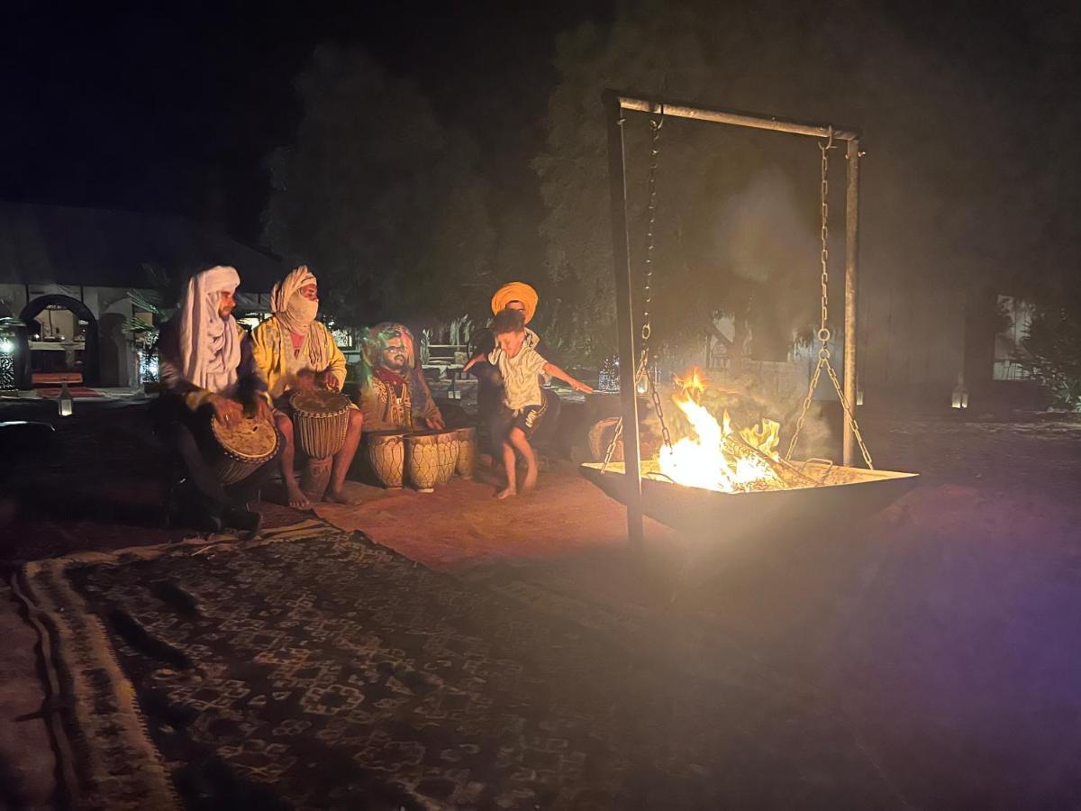 Luxury Traditional Tent Camp 梅尔祖卡 外观 照片